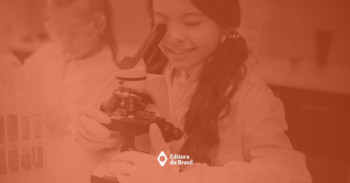 Meninas na Ciência: escola pode ajudar a reduzir desigualdades de gênero?